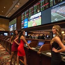 Tampilan interface Lightning Baccarat dengan indikator pengganda kilat dan statistik putaran